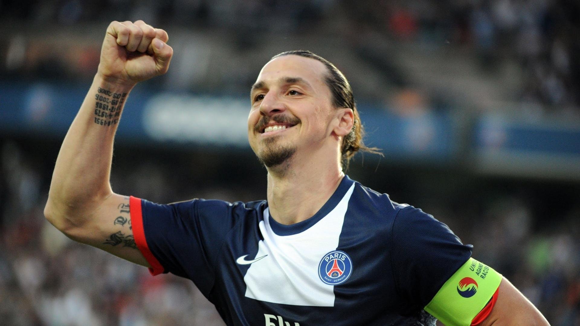 英超焦点战曼联2比2平热刺 重要战役双方互有攻守体现实力,英超曼联与热刺